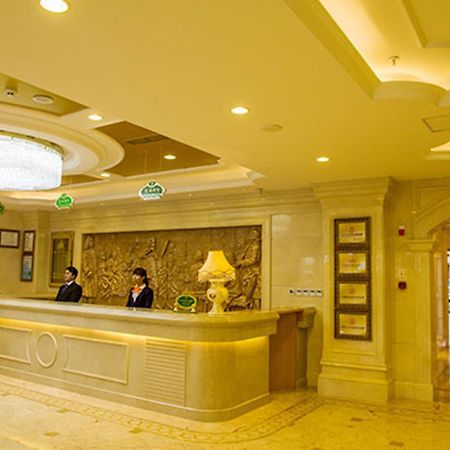 Vienna International Hotel Lhasa Potala Palace Екстериор снимка