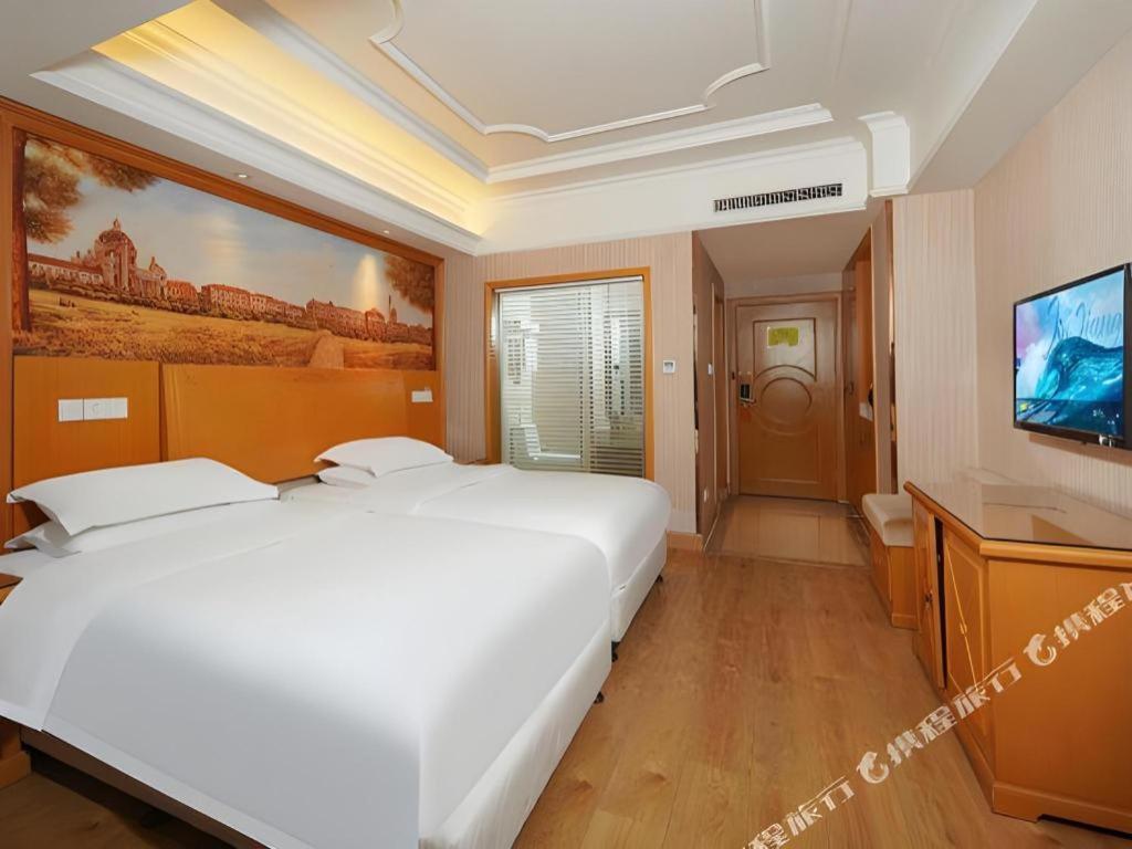 Vienna International Hotel Lhasa Potala Palace Екстериор снимка