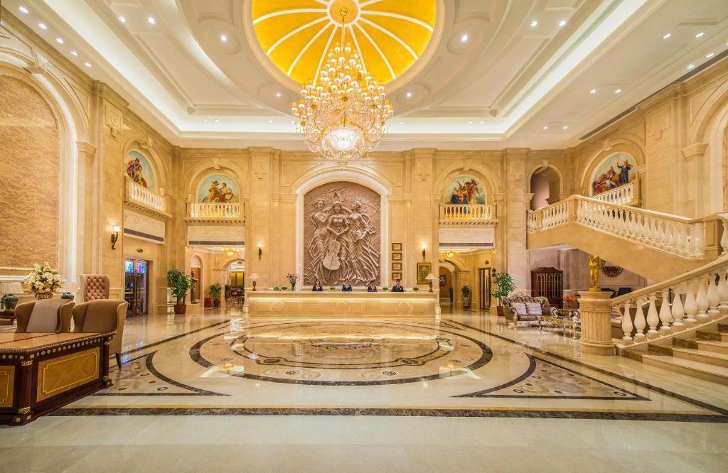 Vienna International Hotel Lhasa Potala Palace Екстериор снимка